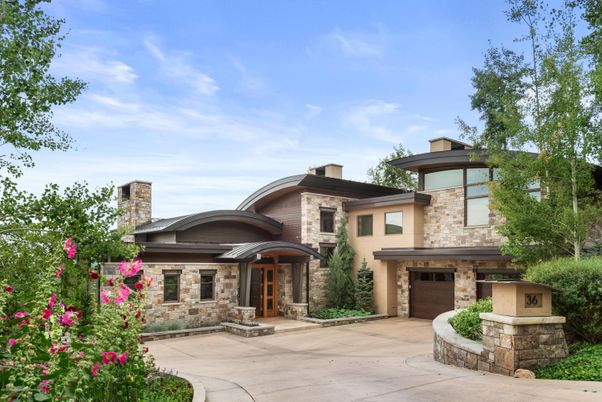 Attached, Exterior, Facade, Mediterranean