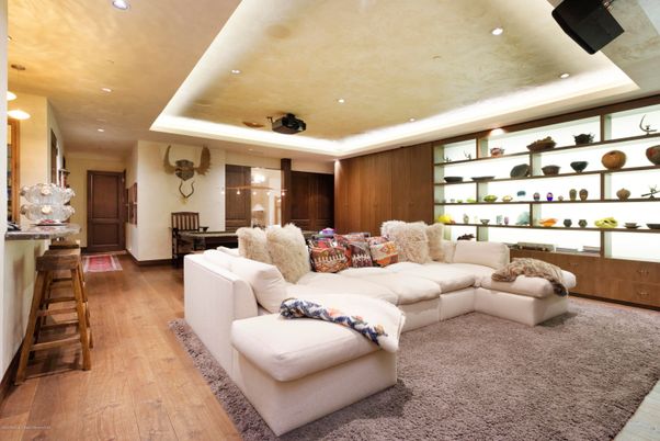 Interior, Living room, Pendant Lights, Recessed Lighting, Wood Texture Flooring