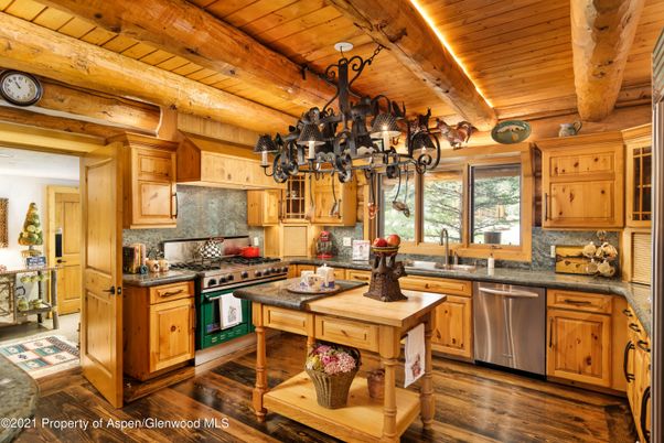 Chandelier, Interior, Kitchen, Stainless Steel Appliances, Wooden Beams, Wooden Ceilings, Wood Texture Flooring