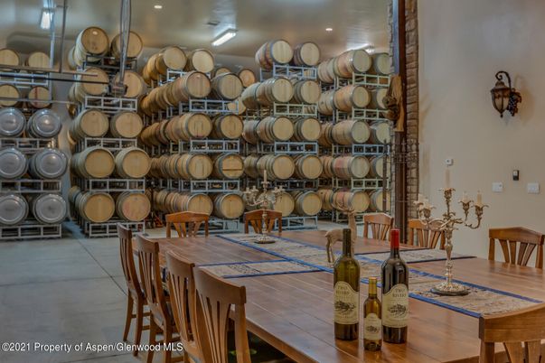 Dining room, Interior, Wine Storage