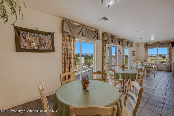 Dining room, Interior