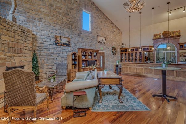 Interior, Living room, Pendant Lights, Stone Walls, Wood Texture Flooring