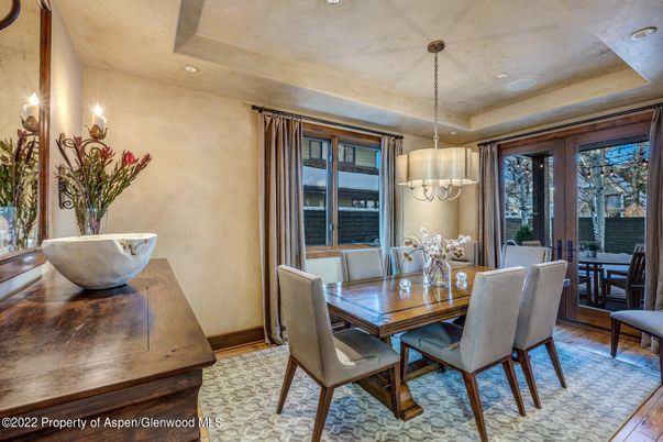 Chandelier, Dining room, Interior, Recessed Lighting, Wood Texture Flooring