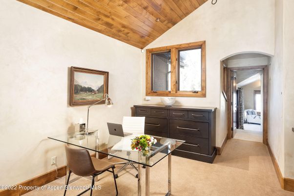 Home Office, Interior, Wooden Ceilings