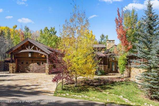 Attached, Exterior, Facade, Log Home