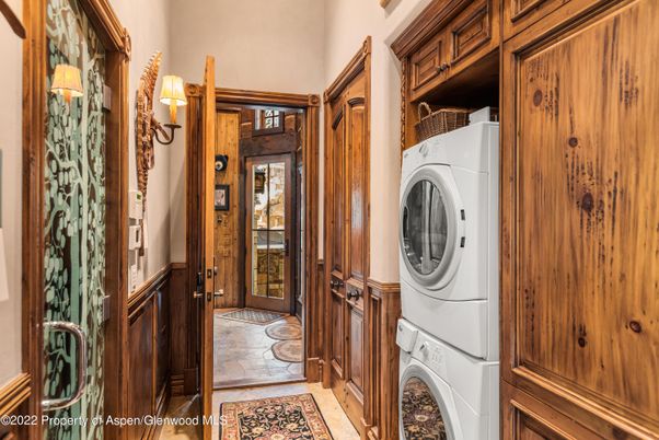 Interior, Utility Closets, Washer