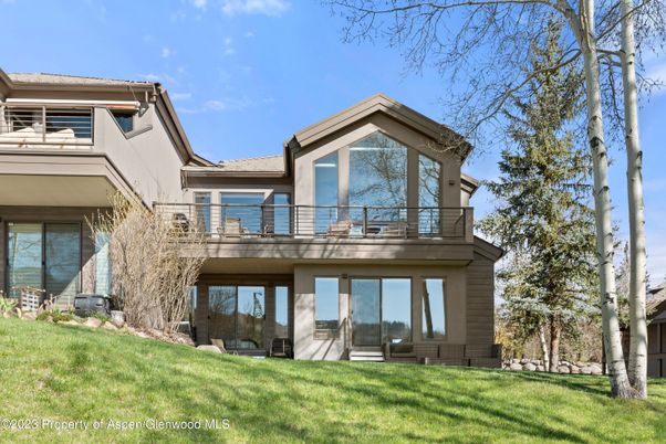 Backyard, Exterior, Facade, Modern