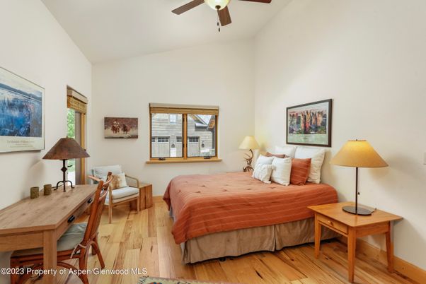Bedroom, Home Office, Interior, Wood Texture Flooring