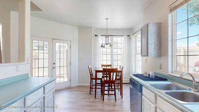Dining room, Interior, Kitchen, Pendant Lights, Wood Texture Flooring