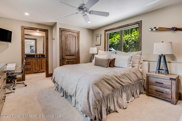 Bedroom, Home Office, Interior, Recessed Lighting