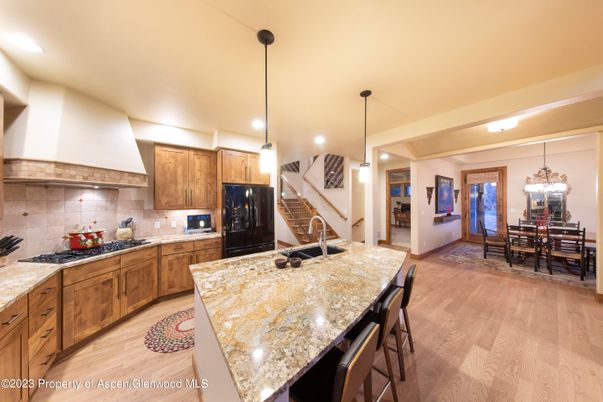 Dining room, Interior, Kitchen, Pendant Lights, Recessed Lighting, Wood Texture Flooring
