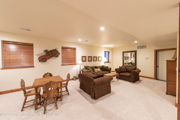 Dining room, Interior, Living room, Recessed Lighting