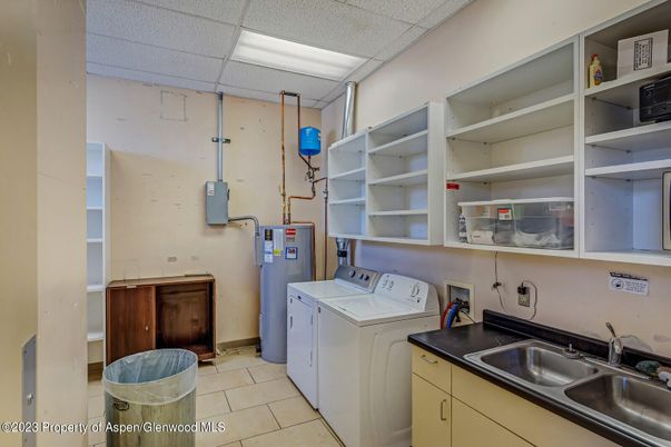 Interior, Washer