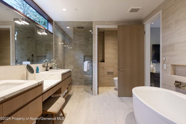 Bathroom, Dual Sink Vanities, Free Standing Baths, Glass Shower, Interior, Recessed Lighting