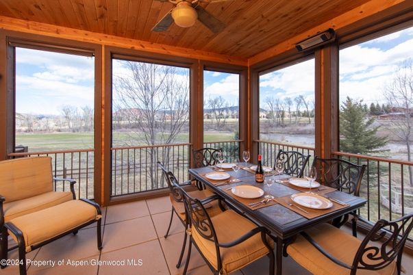Dining room, Interior, Sun Room, Water, Wooden Ceilings