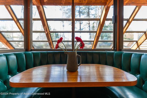 Dining room, Interior