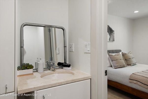 Bathroom, Bedroom, Interior, Recessed Lighting
