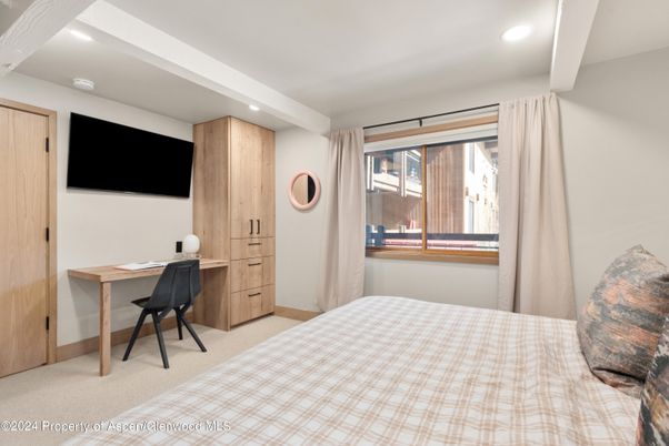 Bedroom, Home Office, Interior, Recessed Lighting