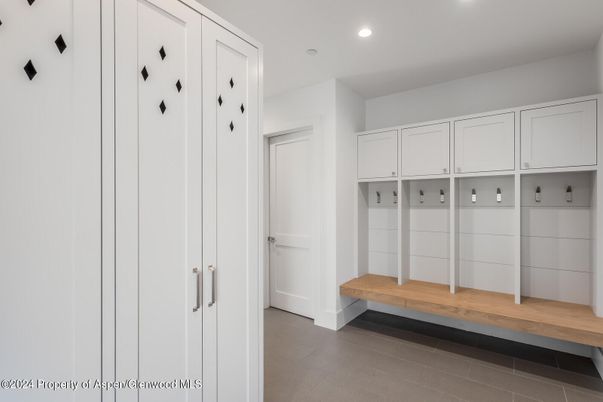 Interior, Recessed Lighting, Walk-in Closets