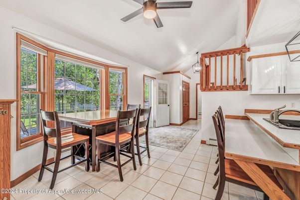 Dining room, Interior