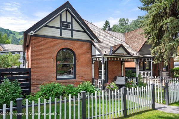 Exterior, Facade, Brick Facade, Tudor Revival