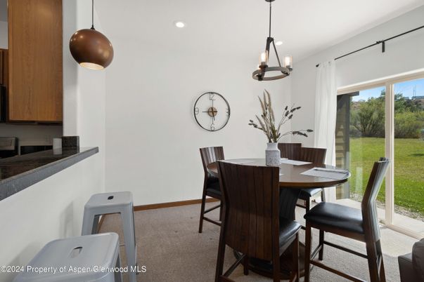 Dining room, Interior, Pendant Lights, Recessed Lighting