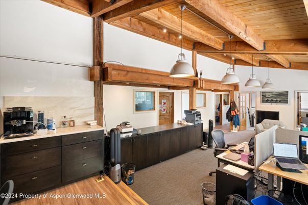 Home Office, Interior, Pendant Lights, Wooden Beams, Wooden Ceilings, Wood Texture Flooring