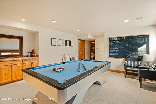 Billiard Table, Game Room, Interior, Recessed Lighting