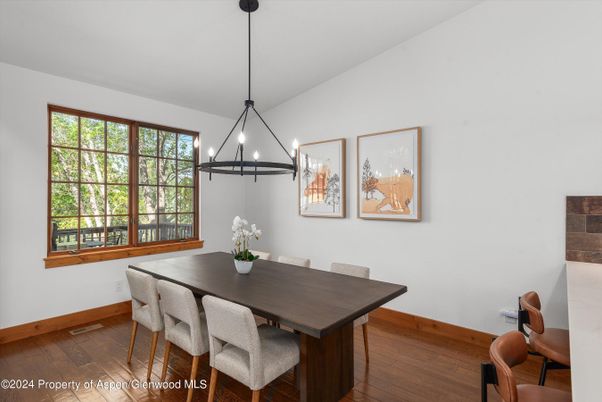 Chandelier, Dining room, Interior, Pendant Lights, Wood Texture Flooring