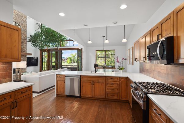 Interior, Kitchen, Living room, Pendant Lights, Recessed Lighting, Stainless Steel Appliances, Wood Texture Flooring