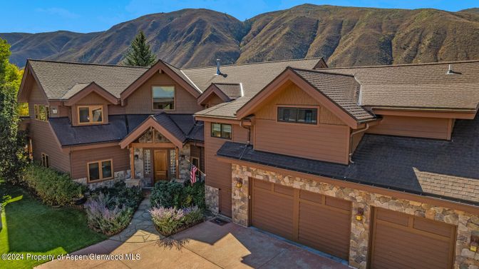 Attached, Exterior, Facade, Log Home