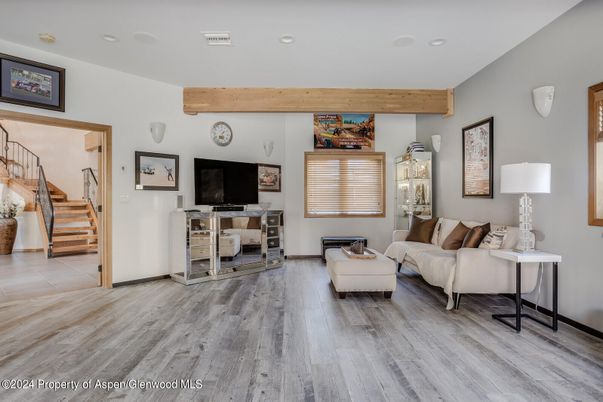 Interior, Living room, Recessed Lighting, Wooden Beams, Wood Texture Flooring