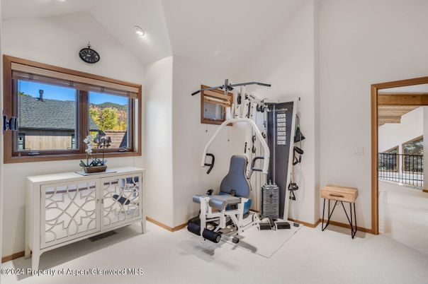 Fitness Equipment, Interior, Recessed Lighting