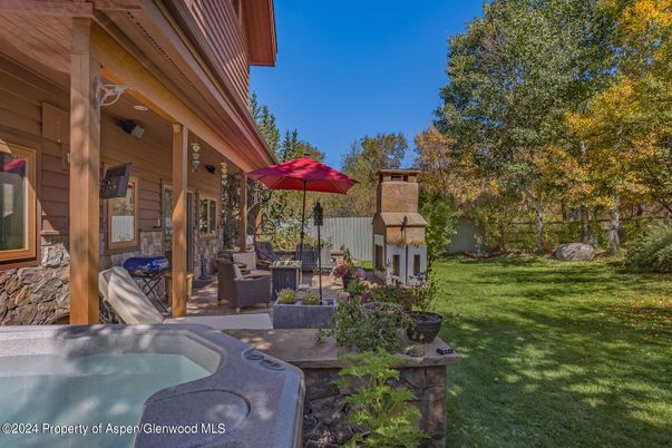 Backyard, Exterior, Hot Tub