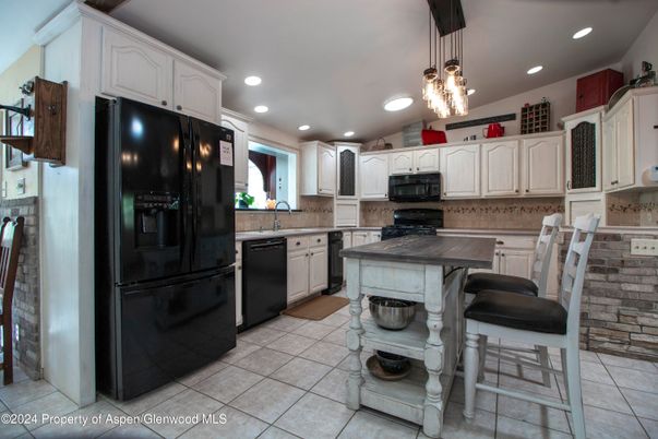 Interior, Kitchen, Pendant Lights, Recessed Lighting