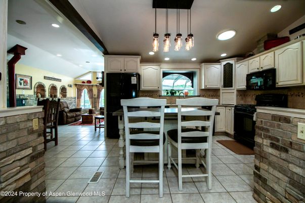 Interior, Kitchen, Pendant Lights, Recessed Lighting