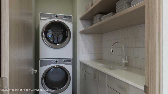 Interior, Utility Closets, Washer