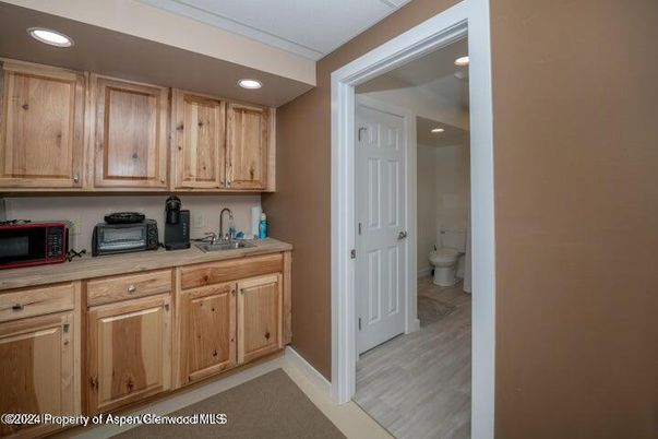 Bathroom, Interior, Recessed Lighting, Wood Texture Flooring