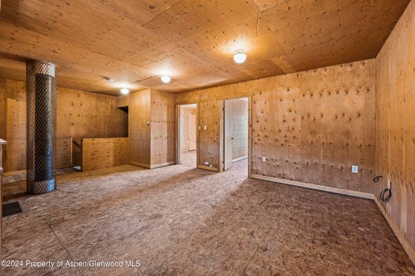 Empty room, Interior, Wooden Ceilings, Wooden Walls