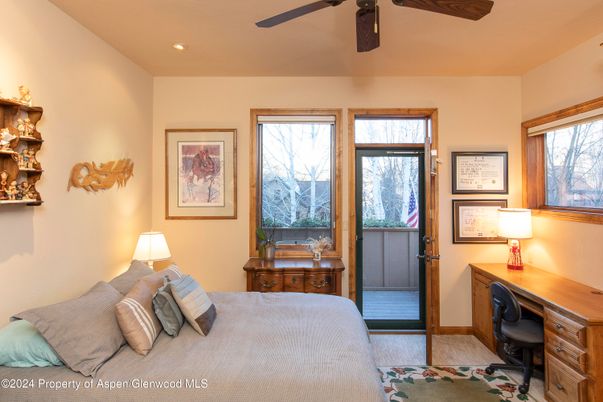 Bedroom, Home Office, Interior, Recessed Lighting