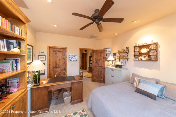 Bedroom, Home Office, Interior, Recessed Lighting