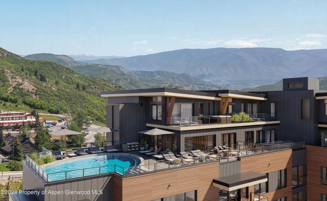 Exterior, Facade, Pool, Modern