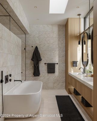 Bathroom, Dual Sink Vanities, Free Standing Baths, Interior, Recessed Lighting