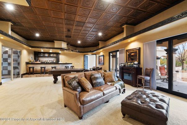 Billiard Table, Game Room, Interior, Recessed Lighting