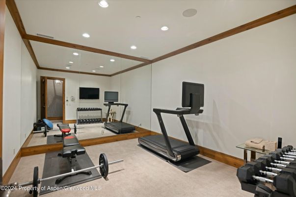 Fitness Equipment, Interior, Recessed Lighting