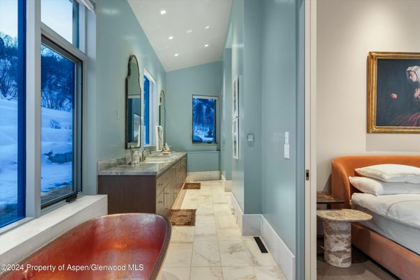 Bathroom, Interior, Marble, Recessed Lighting