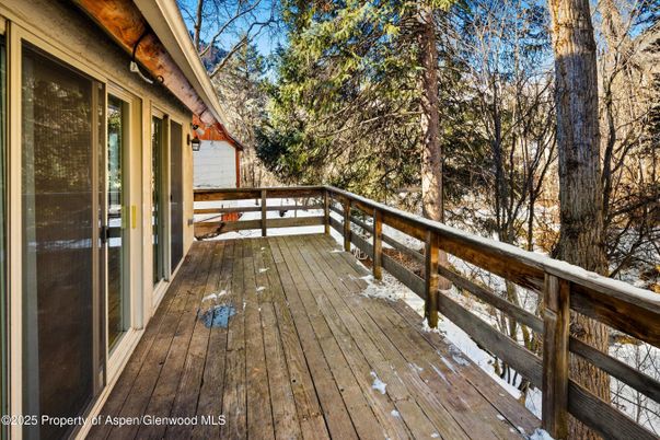 Exterior, Wood Texture Flooring