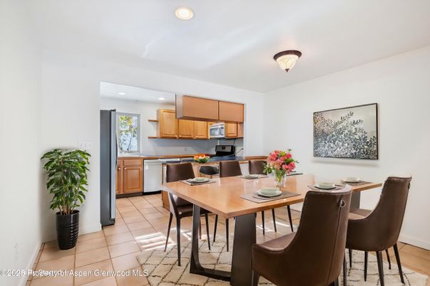 Dining room, Interior, Kitchen, Recessed Lighting, Stainless Steel Appliances