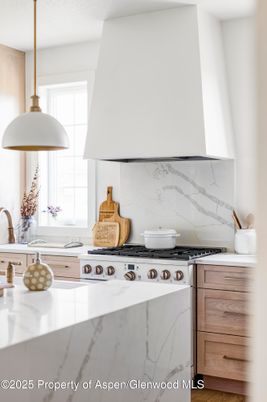 Interior, Kitchen, Pendant Lights, Stainless Steel Appliances