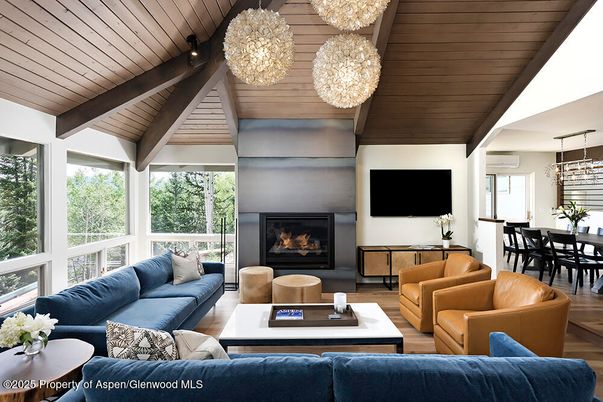 Dining room, Fireplace, Interior, Living room, Pendant Lights, Wooden Beams, Wooden Ceilings, Wood Texture Flooring